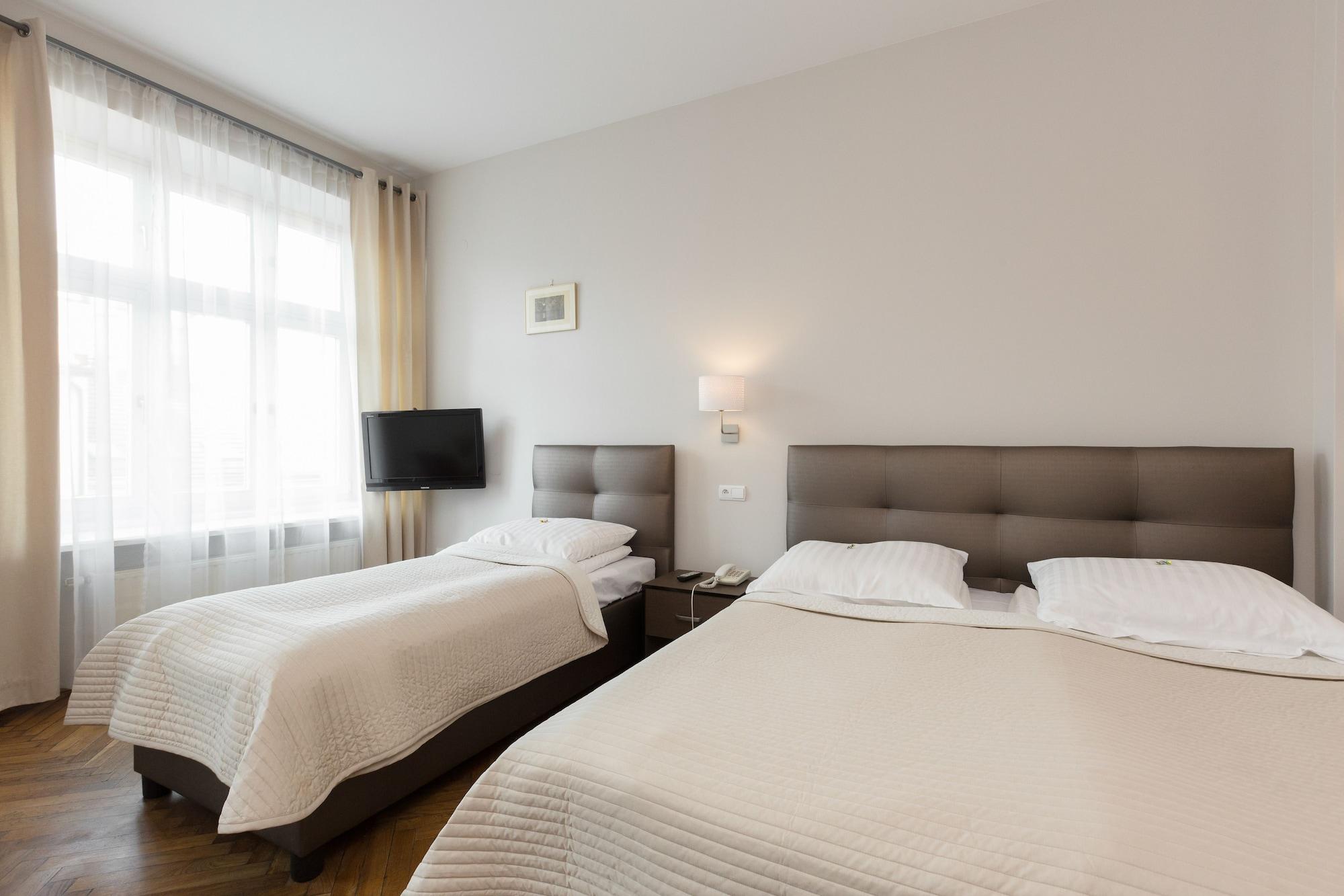 Hotel Floryan Old Town คราคูฟ ภายนอก รูปภาพ